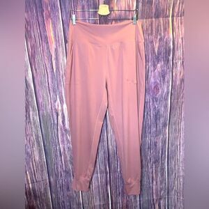 Gradual Pink Working out Leggings. Size X-Large.